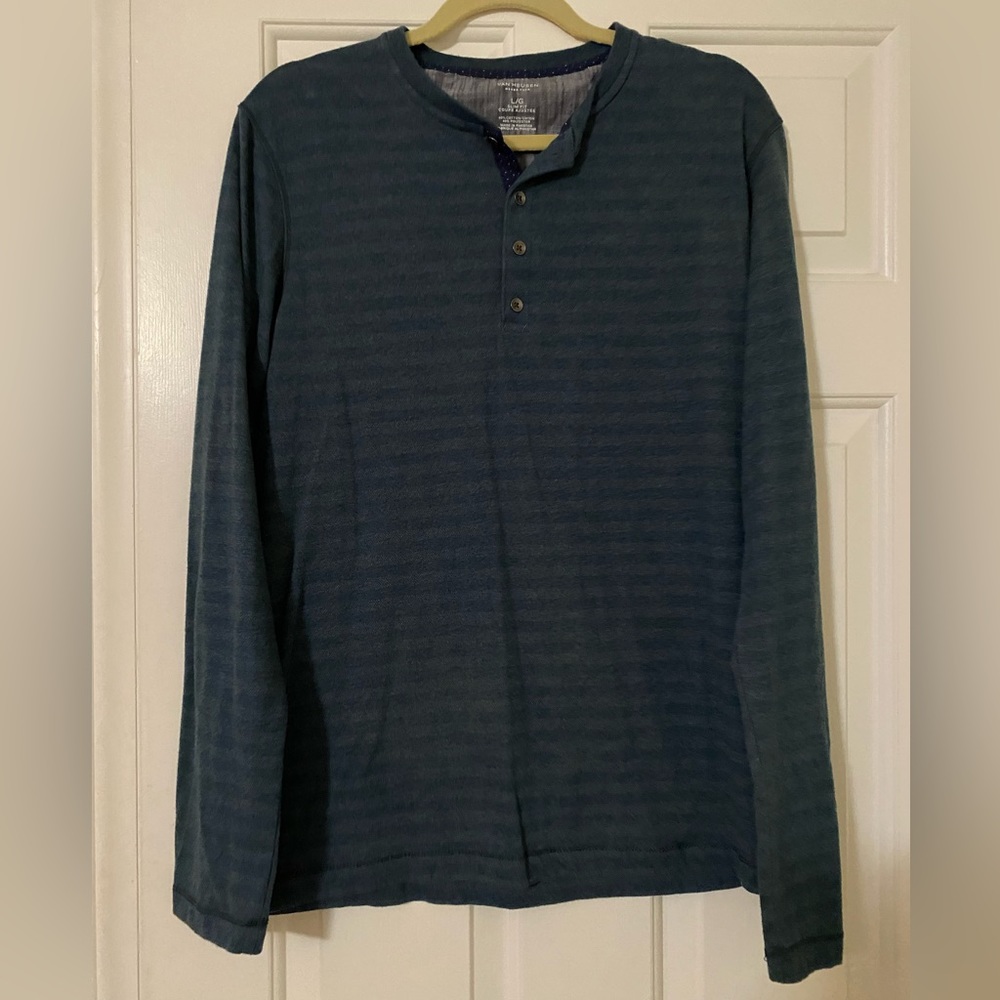 Van Heusen Long Sleeve Shirt